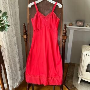 Vtg Venusform Full Slip Women 32 Red Nylon Pleated Chiffon Inserts Lace Hem